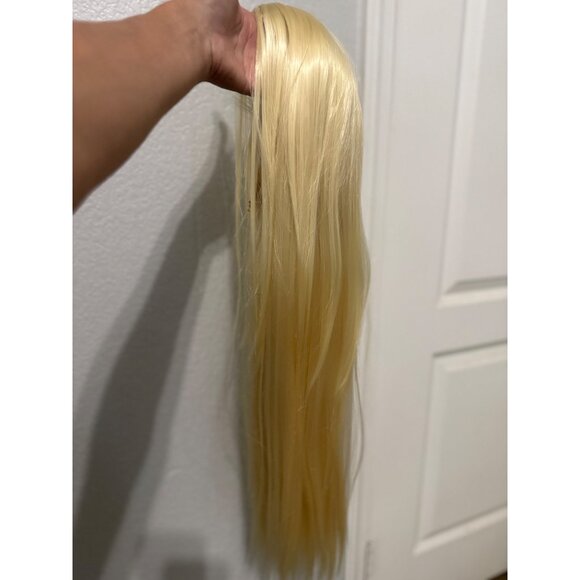 Other - NEW 32 inch  blonde glueless wig